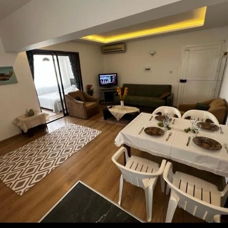 Girne Center 3 Rooms 150 M To Beach Exterior photo