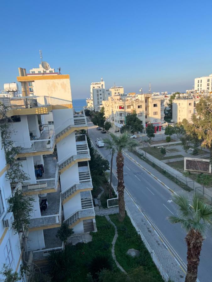 Girne Center 3 Rooms 150 M To Beach Exterior photo